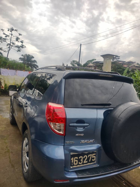 4WD *AUTOMATIC* TOYOTA RAV4*